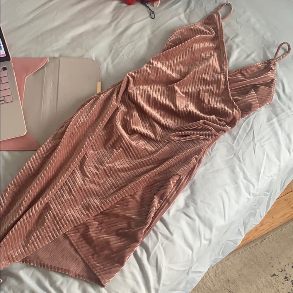 Women’s mauve dress (velour)